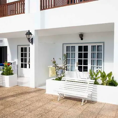 ビスタ マール アパルタメントス *